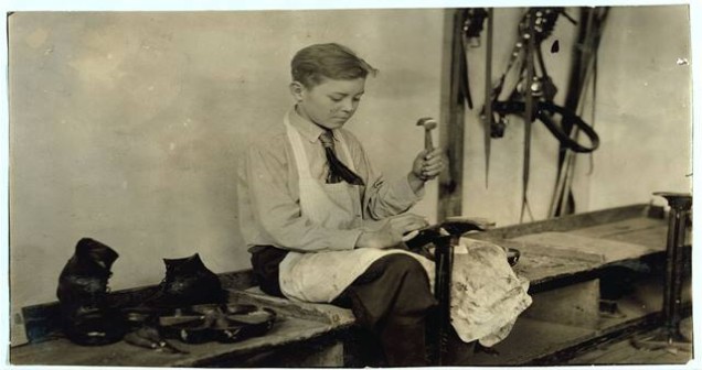 Ayakkabı Tamir Eden Kişiye Ne Denir? Meslek Adı ve Anlamı